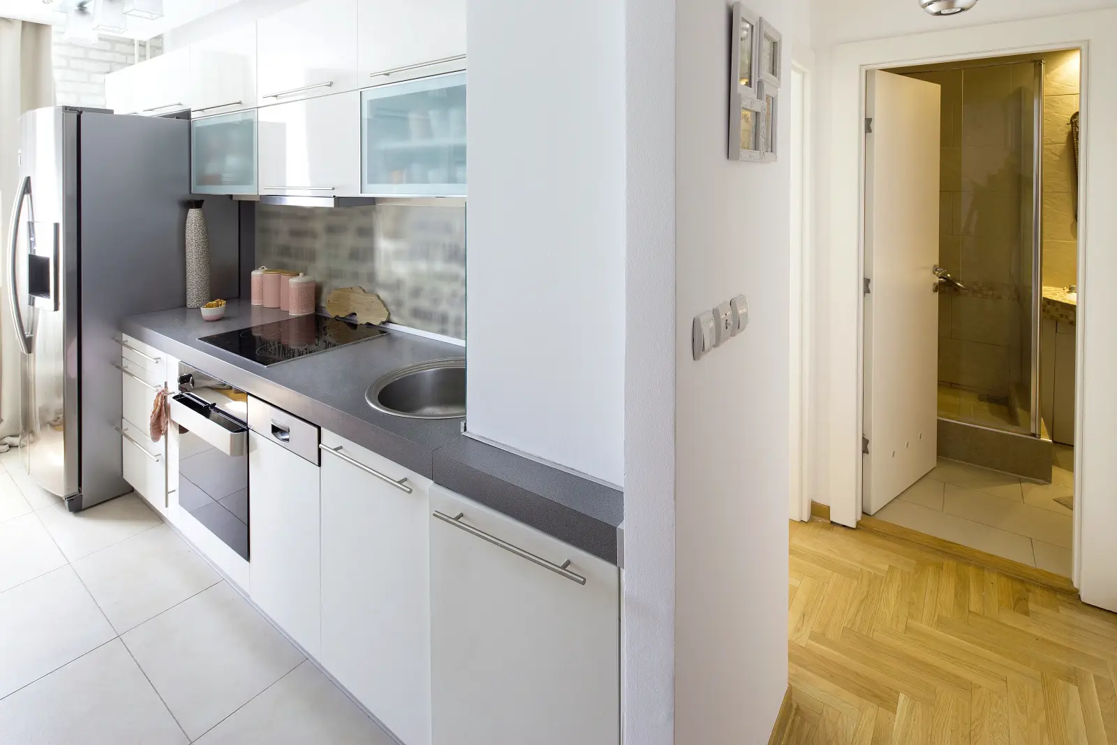 Cocina abierta en reforma integral de vivienda en Cambrils